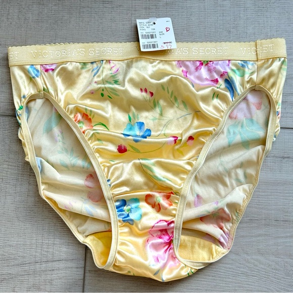 NWT Victoria’s Secret satin panties L - Picture 1 of 5